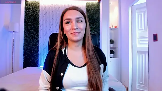 Snapshot of miataylorr1 chatting on October 12, 2025, 12:04 pm miataylorr1 online show from October 12, 2025, 12:04 pm