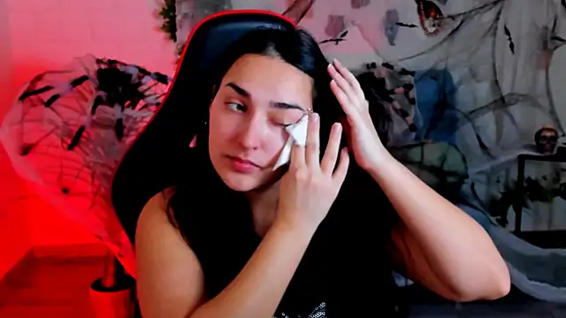 CeceliaJohnson online show from October 21, 2025, 8:04 am