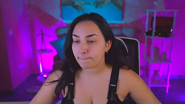 CeceliaJohnson online show from November 12, 2025, 8:04 am