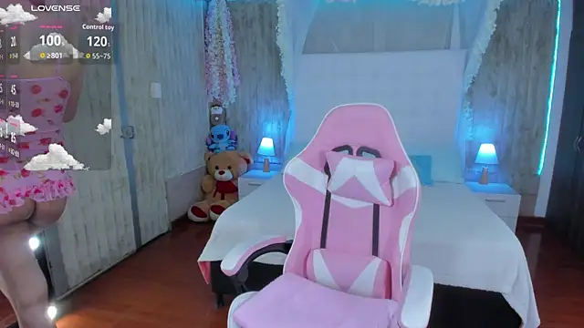 floryn susana online show from May 25, 2026, 9:43 pm