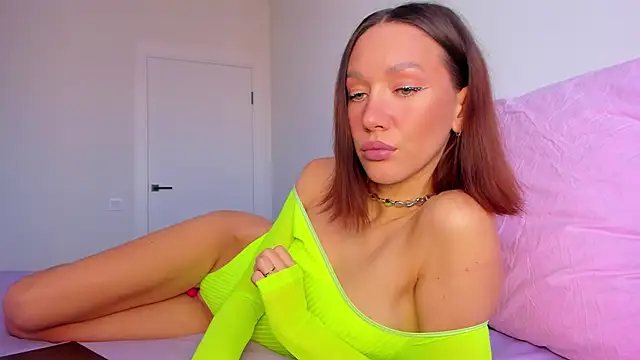 Snapshot of bestfootfetish chatting on October 19, 2025, 9:10 am bestfootfetish online show from October 19, 2025, 9:10 am