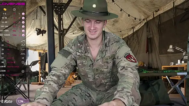 Snapshot of hornystripman97 chatting on December 6, 2024, 4:36 am hornystripman97 online show from December 6, 2024, 4:36 am