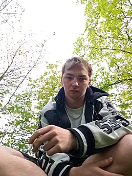 BigJuicy18cm online show from April 26, 2026, 2:48 pm