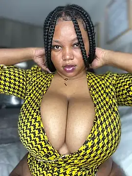 Snapshot of Hyra_Ari chatting on March 14, 2026, 8:03 pm Hyra Ari online show from March 14, 2026, 8:03 pm