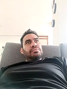 javiermarval83 online show from February 2, 2025, 4:54 pm