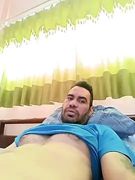 javiermarval83 online show from March 31, 2026, 1:33 pm