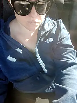 julimonroe online show from February 13, 2025, 5:33 pm