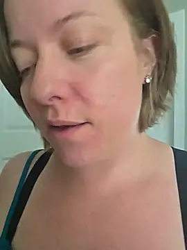 julimonroe online show from June 11, 2026, 4:49 pm