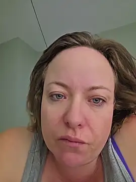 julimonroe online show from June 20, 2026, 12:19 pm