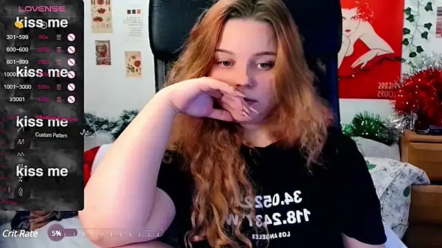 StellaMilla online show from December 17, 2024, 5:07 am