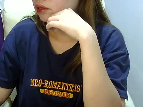    zurIII09  online show from November 13, 2025, 9:52 am