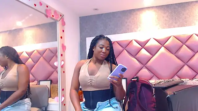 DanielaDuff online show from March 5, 2026, 7:32 pm