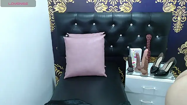 Snapshot of greatASS_Latina chatting on October 7, 2025, 7:33 pm greatASS Latina online show from October 7, 2025, 7:33 pm