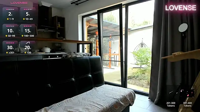 ElizSweet online show from February 25, 2026, 10:25 am