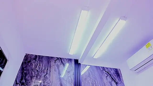 HellenJohansson online show from January 18, 2026, 12:42 pm