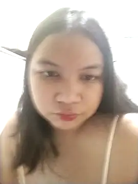 Snapshot of milkytitsmom4u chatting on February 18, 2026, 6:20 am milkytitsmom4u online show from February 18, 2026, 6:20 am