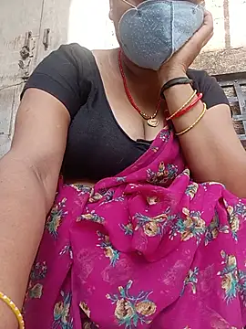 Snapshot of Lattika-Bhabhi chatting on June 2, 2026, 11:23 am Lattika-Bhabhi online show from June 2, 2026, 11:23 am