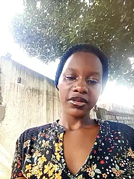 Petite li online show from March 22, 2026, 6:39 am