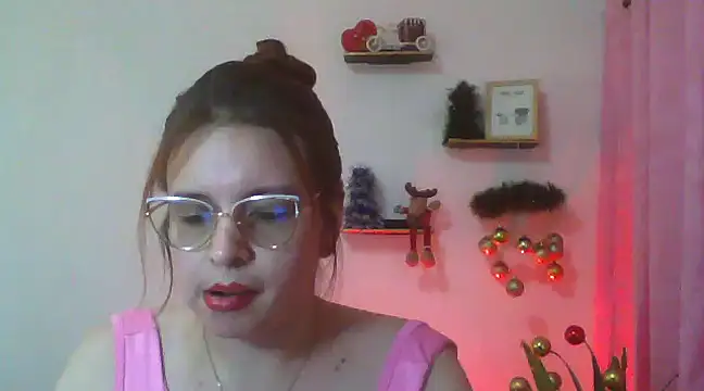 lorenitabella online show from December 11, 2024, 9:12 pm