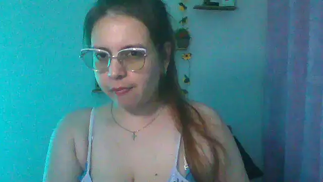 lorenitabella online show from February 1, 2025, 5:49 am