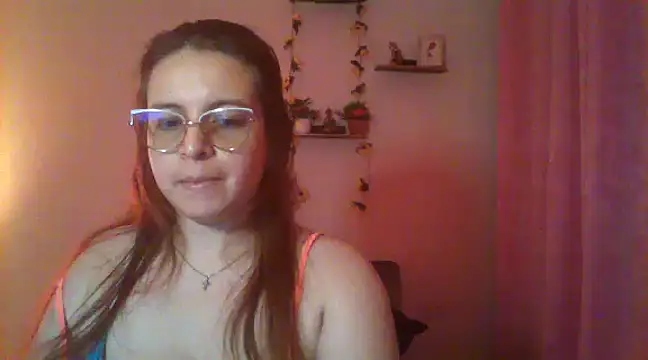 lorenitabella online show from February 4, 2025, 10:00 am