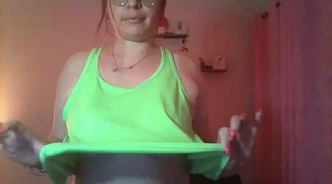 lorenitabella online show from February 5, 2025, 1:15 am