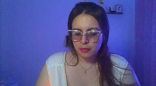 lorenitabella online show from March 4, 2025, 10:38 pm