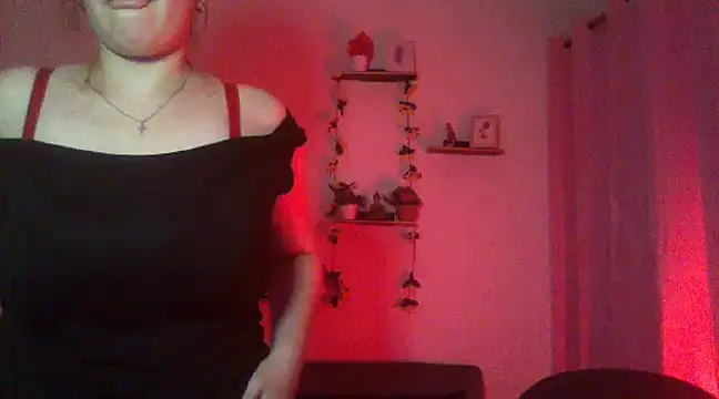 lorenitabella online show from March 18, 2025, 10:48 pm