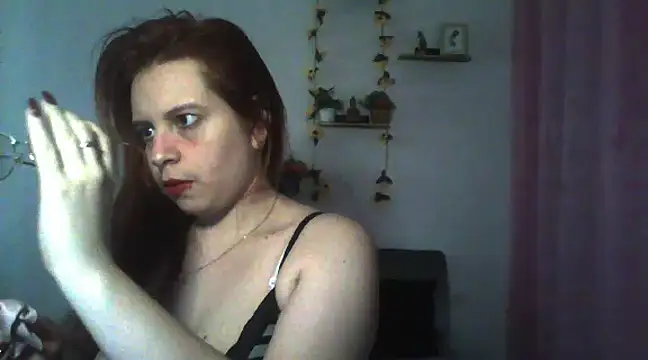 lorenitabella online show from March 21, 2025, 6:51 pm
