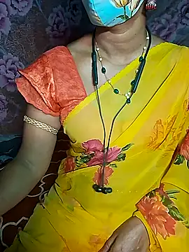 Snapshot of XBHUUME chatting on December 26, 2024, 4:58 pm XBHUUME online show from December 26, 2024, 4:58 pm