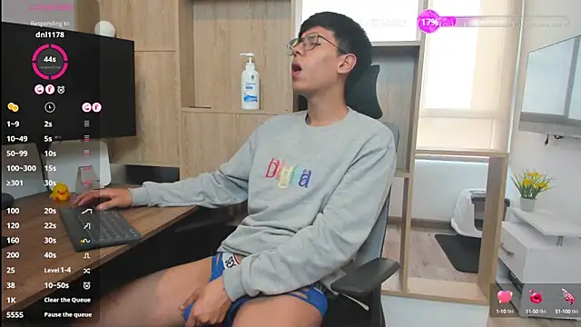 Snapshot of Jacob-Evans_ chatting on January 11, 2025, 8:10 pm Jacob-Evans  online show from January 11, 2025, 8:10 pm