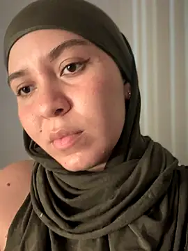 MatchedEyebrow online show from November 17, 2025, 9:31 pm