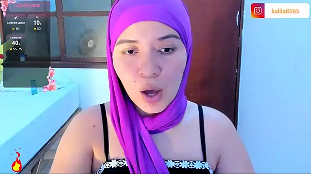 MatchedEyebrow online show from December 14, 2025, 9:19 pm