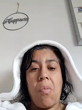 Molly newman6 online show from January 9, 2026, 10:51 am