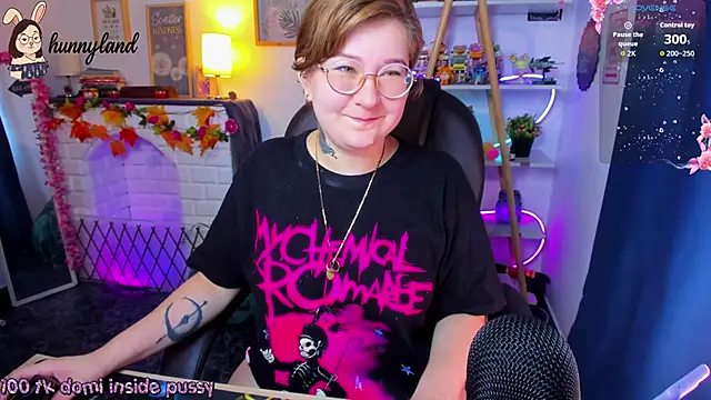 HunnyyLove online show from February 16, 2026, 3:08 pm