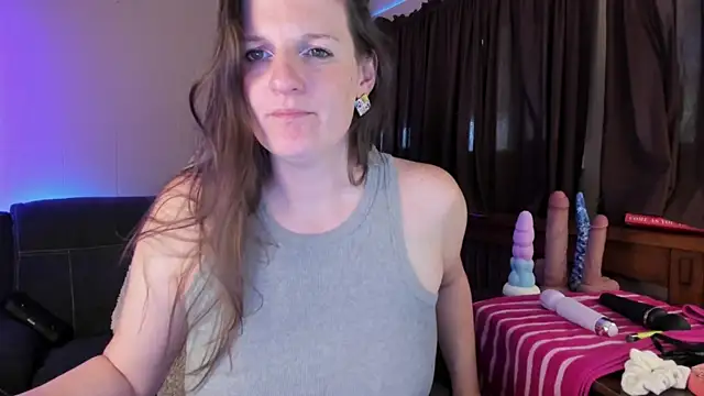 Kelly Carolina online show from October 29, 2025, 6:53 pm