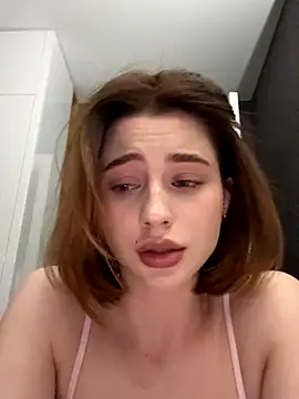 Camilla Railian online show from September 27, 2025, 11:10 pm