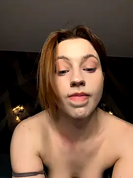 Camilla Railian online show from November 18, 2025, 2:54 pm