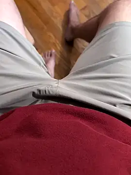 Snapshot of MrandMrsHaze chatting on October 9, 2025, 2:42 am MrandMrsHaze online show from October 9, 2025, 2:42 am