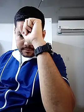 Diosymar  online show from January 18, 2026, 6:23 pm