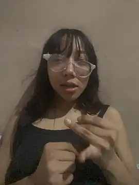 Snapshot of Karmakuro chatting on December 20, 2025, 1:34 am Karmakuro online show from December 20, 2025, 1:34 am