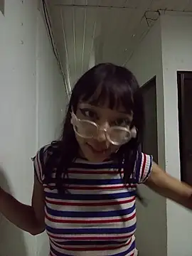 Snapshot of Karmakuro chatting on February 8, 2026, 3:54 am Karmakuro online show from February 8, 2026, 3:54 am