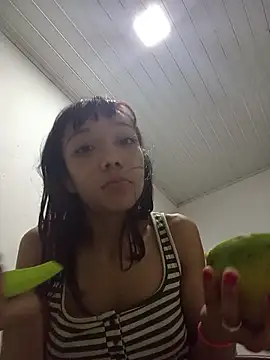 Snapshot of Karmakuro chatting on March 7, 2026, 11:18 am Karmakuro online show from March 7, 2026, 11:18 am