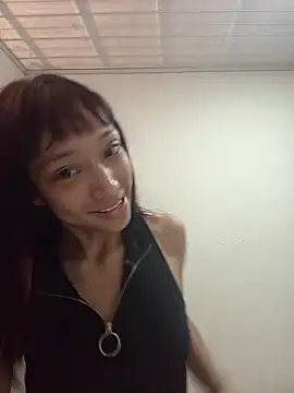 Snapshot of Karmakuro chatting on March 17, 2026, 7:28 pm Karmakuro online show from March 17, 2026, 7:28 pm