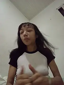 Snapshot of Karmakuro chatting on March 25, 2026, 2:56 pm Karmakuro online show from March 25, 2026, 2:56 pm