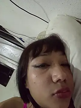 Snapshot of Karmakuro chatting on March 31, 2026, 11:27 pm Karmakuro online show from March 31, 2026, 11:27 pm