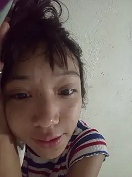 Snapshot of Karmakuro chatting on April 8, 2026, 3:34 pm Karmakuro online show from April 8, 2026, 3:34 pm