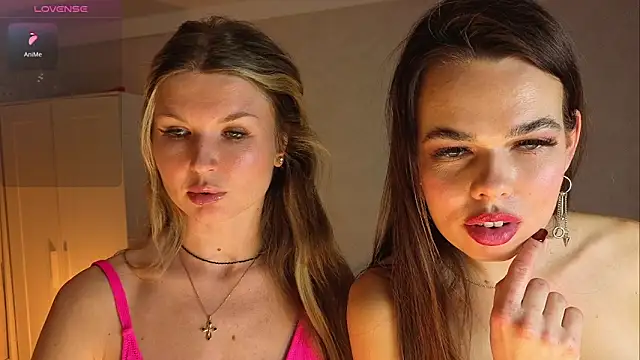 AngelMiaM online show from May 5, 2026, 7:00 pm