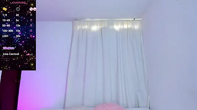 Snapshot of VioletaSotter chatting on November 8, 2025, 12:27 pm VioletaSotter online show from November 8, 2025, 12:27 pm