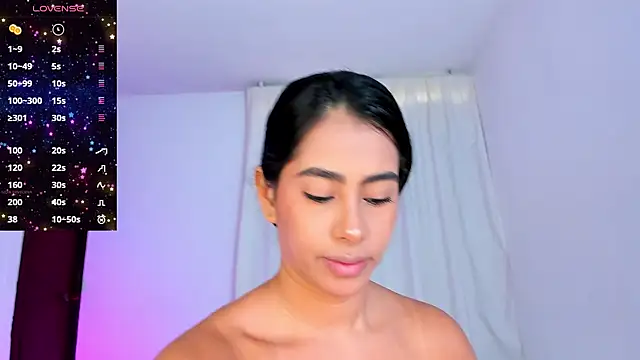 Snapshot of VioletaSotter chatting on November 16, 2025, 12:11 pm VioletaSotter online show from November 16, 2025, 12:11 pm